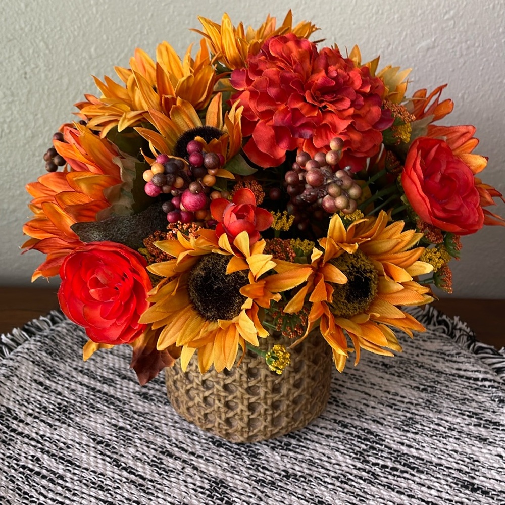 Cozy Sunflower Handmade Silk Arrangement